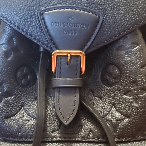 Louis Vuitton montsouris pm backpack - Picture 7 of 9